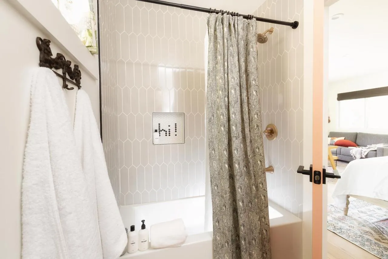 Southbound Stays - Lonestar Nashville Apartment